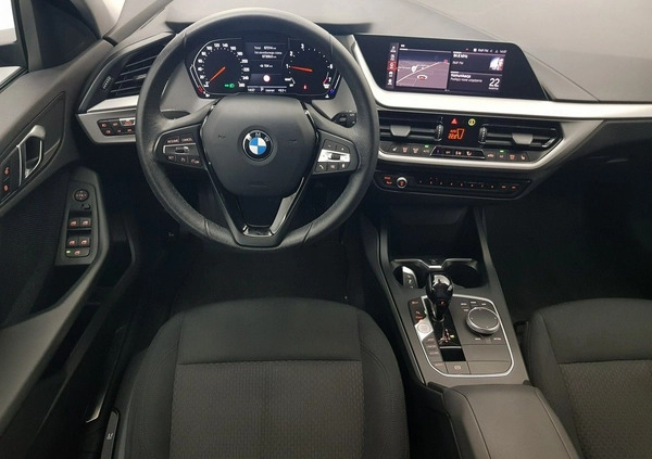 BMW Seria 1 cena 99900 przebieg: 54050, rok produkcji 2020 z Świętochłowice małe 379